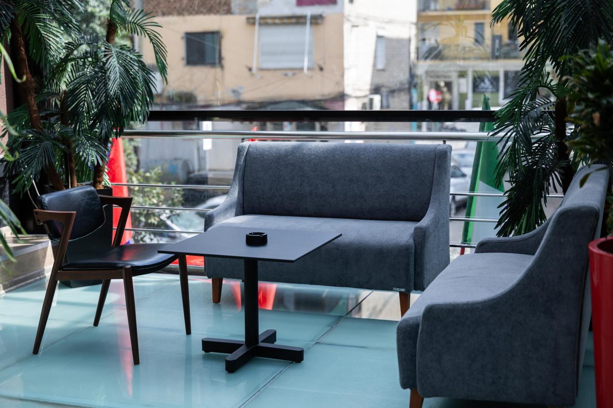 4R Colombo Hotel Tirana Kültér fotó