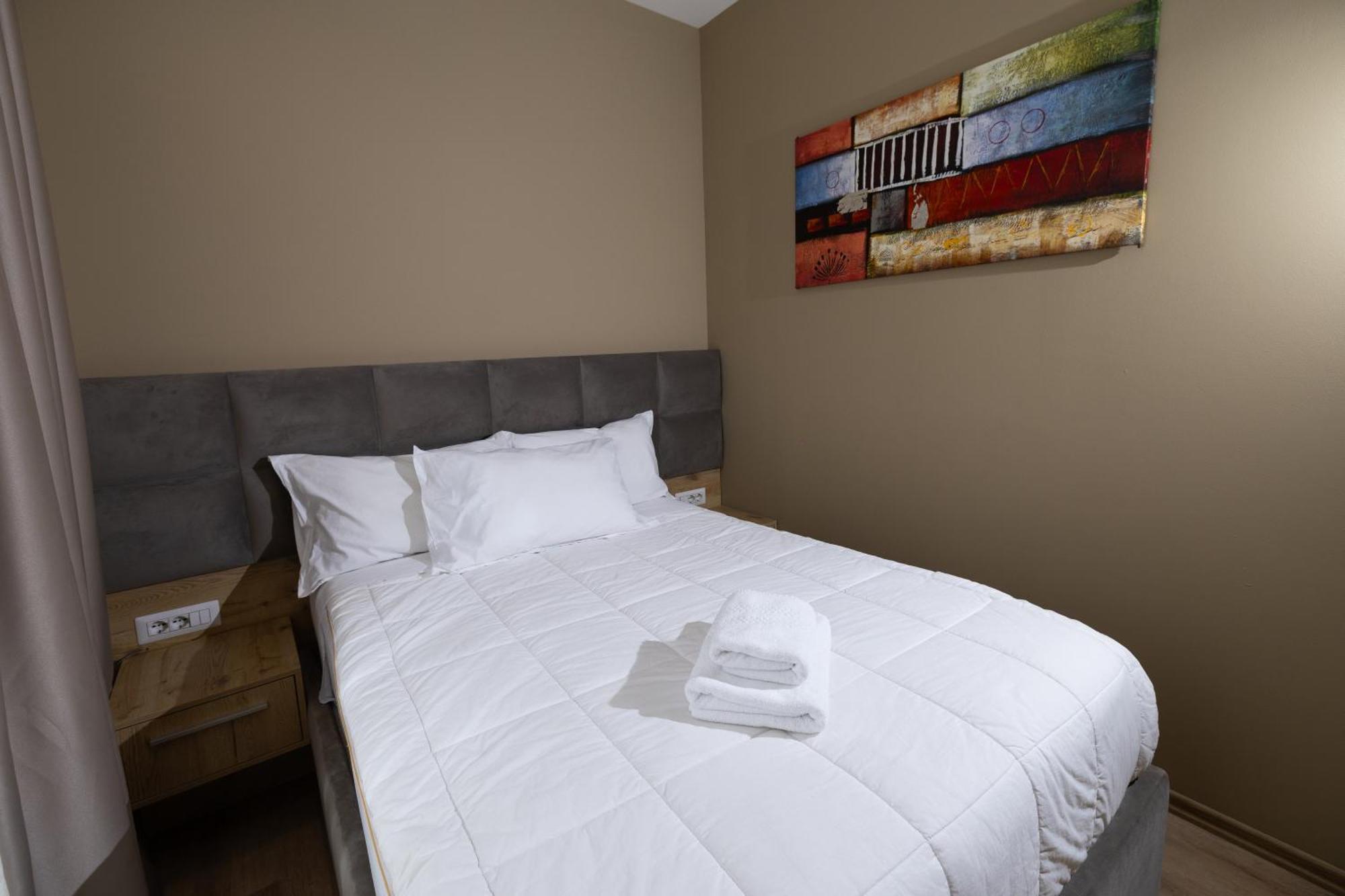 4R Colombo Hotel Tirana Kültér fotó