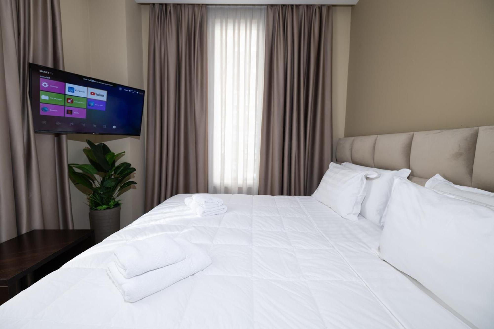 4R Colombo Hotel Tirana Kültér fotó