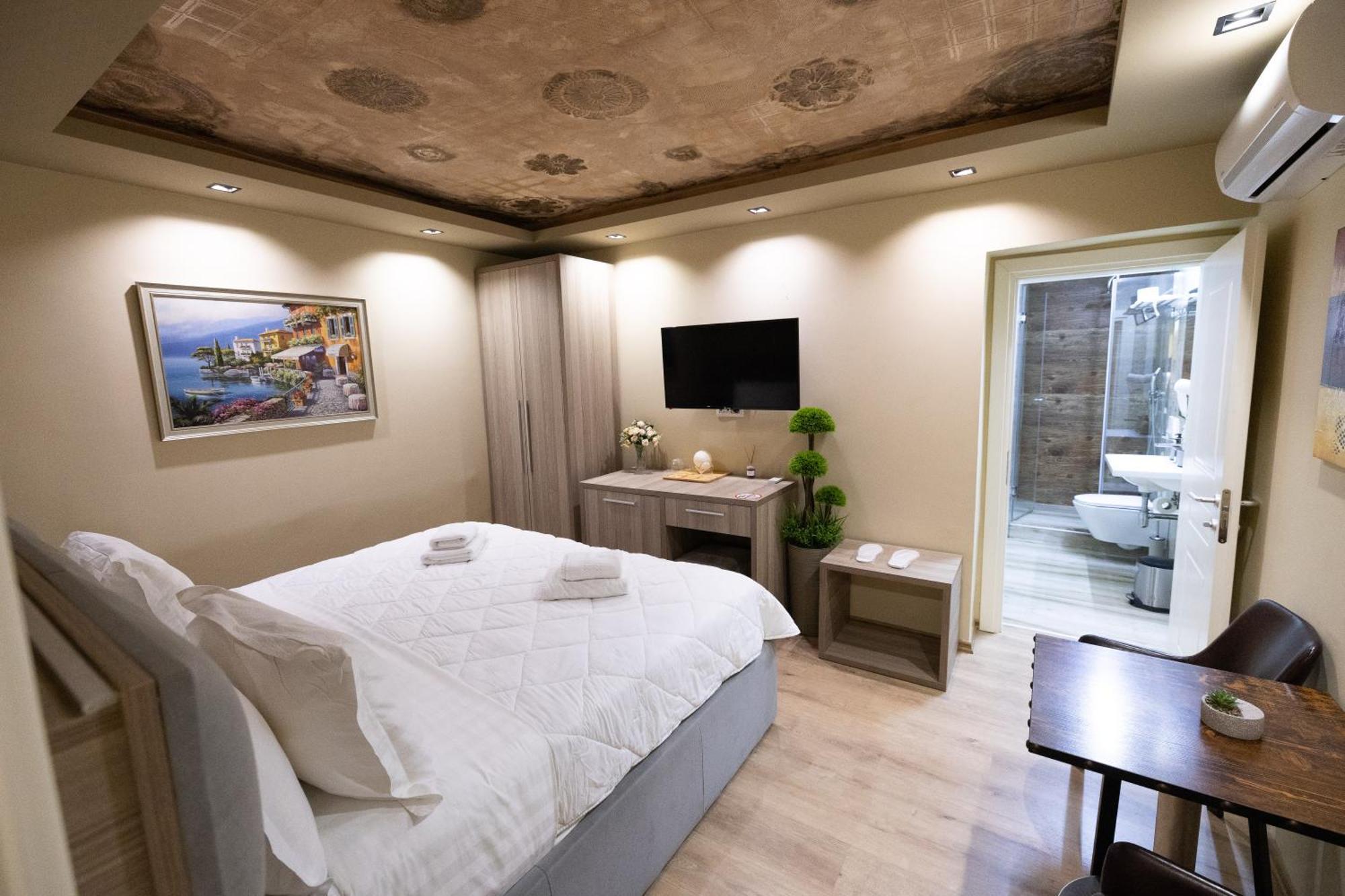 4R Colombo Hotel Tirana Kültér fotó